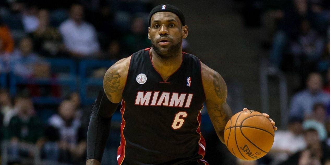 九游娱乐体验-刷新纪录首场状态出色，热火观众沸腾！，詹姆斯重返赛场再创辉煌时刻的简单介绍-九游娱乐体验