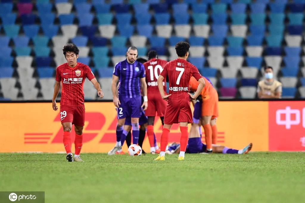 法兰克福集结日扳平良机,志在中超名次提升,气氛紧张,心理建设被强调 法兰克福集结日扳平良机,志在中超名次提升,气氛紧张,心理建设被强调